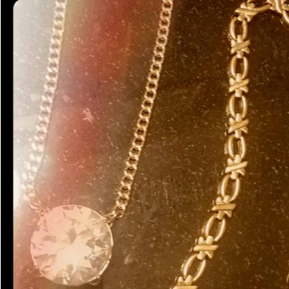 Gold Necklace with large diamond